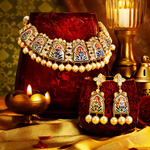 Load image into Gallery viewer, Priyamvada Necklace Set