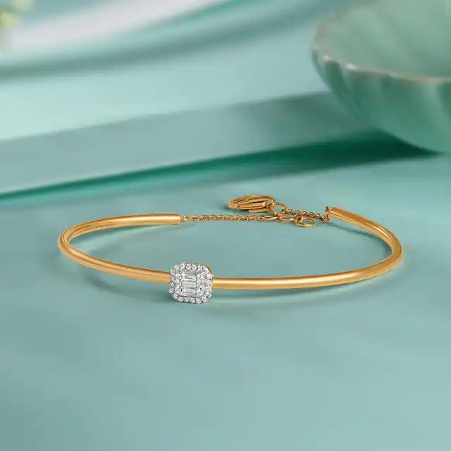 Glittering Cluster Diamond Bangle