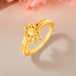 Load image into Gallery viewer, Alluring 22 Karat Gold Ring
